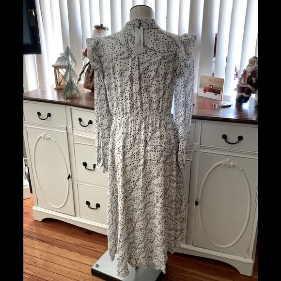 The drop blue White Long Sleeve dress medium NWT - Picture 5 of 7